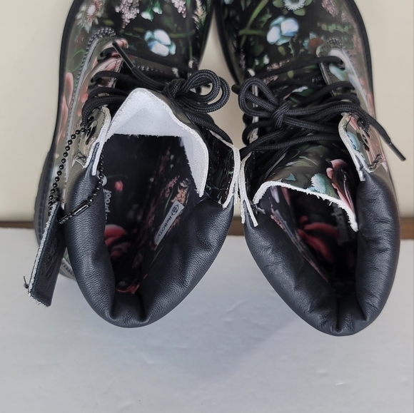 Timberland Women Heritage 6" WATERPROOF Black Floral Roses Nubuck Boots Size 6.5 - Picture 6 of 7